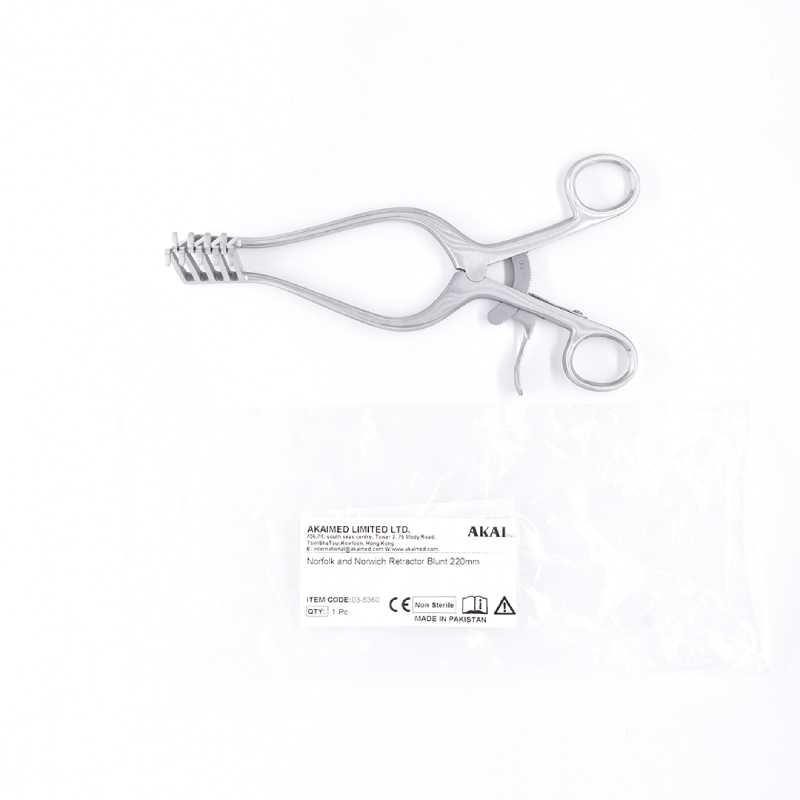 Norfolk and Norwich Retractor Blunt 220mm