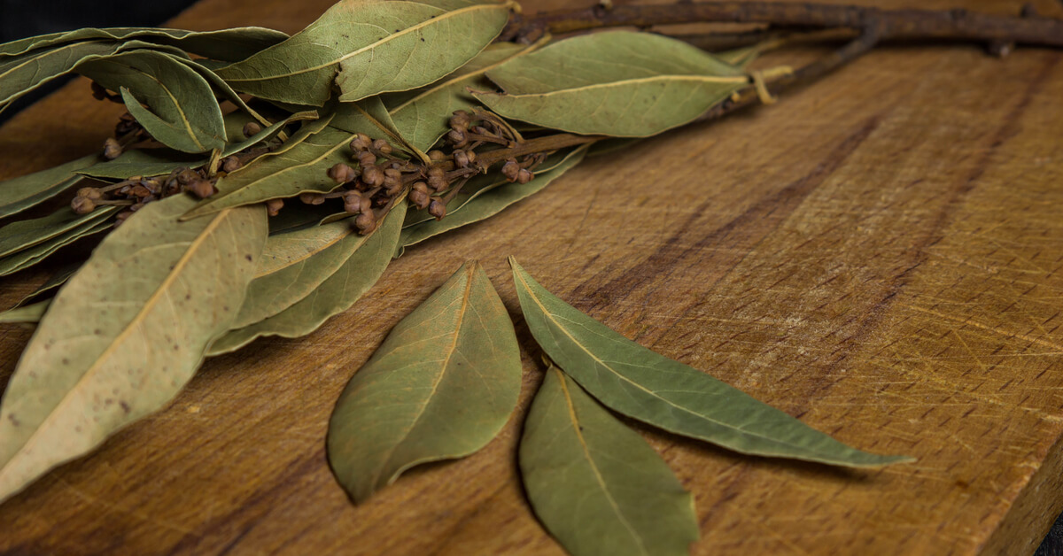 Dried bay leaves 50 gm